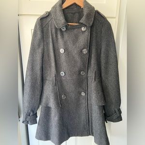 Steve Madden women Pea Coat Size large.  Black